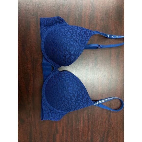 PINK Victoria’s Secret Wear Everywhere Push-Up Bra with Rhinestone Straps 32B - Picture 1 of 10